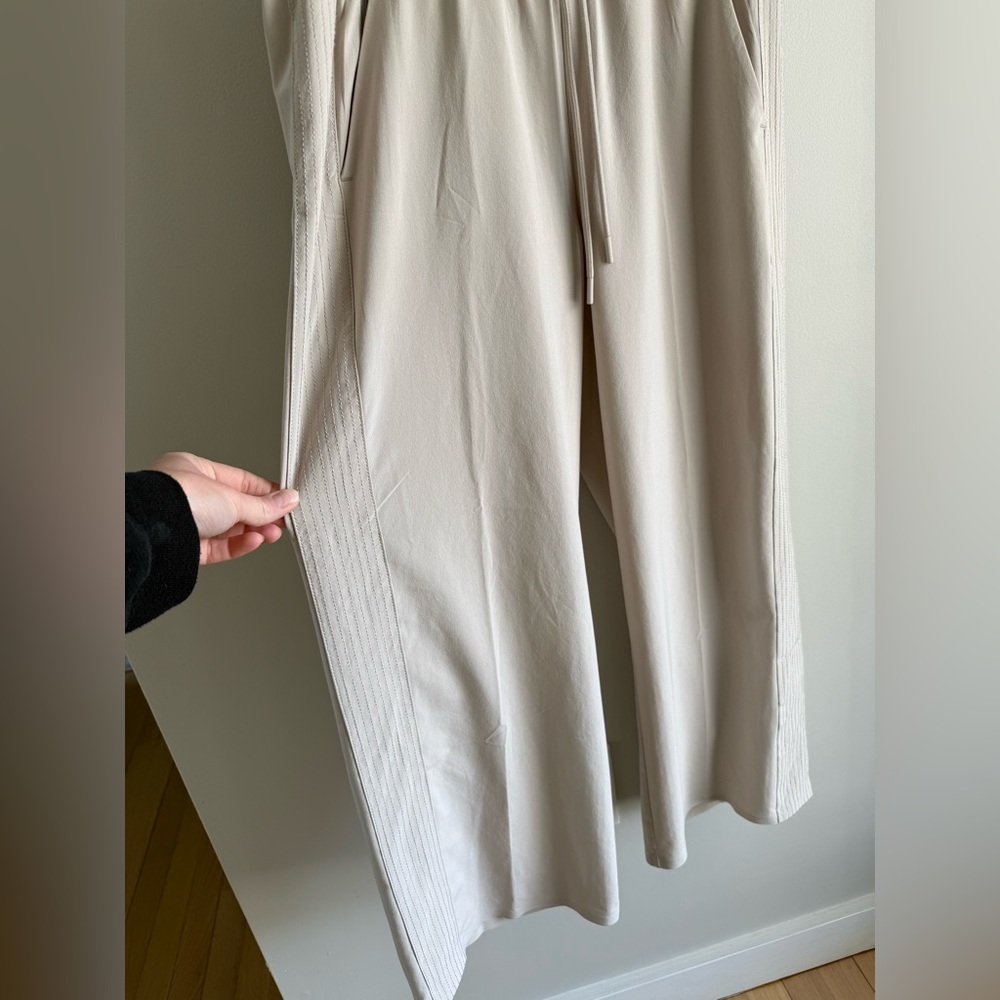 Athleta Avenue Wide Leg Crop Pant - Cream - Size 4 - Picture 8 of 12
